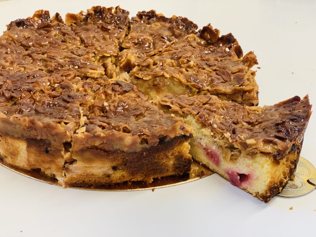 Toscakook rabarberi ja sidruniga